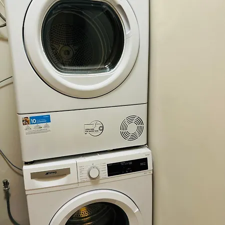 דירה Large In